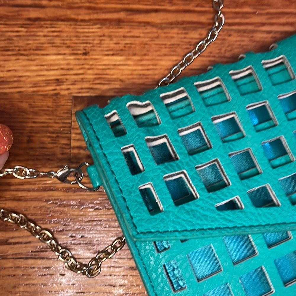 Teal Crossbody Caged Clutch with Detachable Strap - Picture 5 of 5